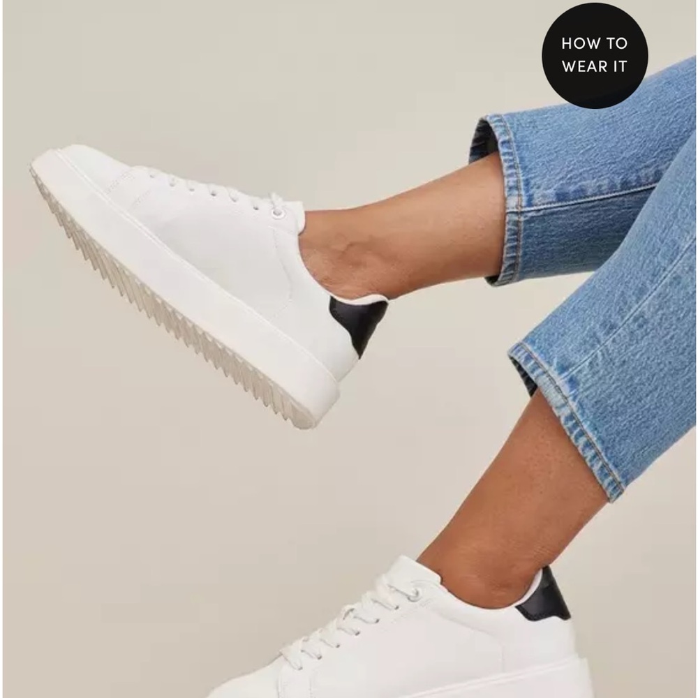 Torrid chunky white black sneakers 11ww